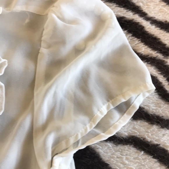 🎈$3 if bundled Beautiful feminine adorable. - Picture 3 of 6